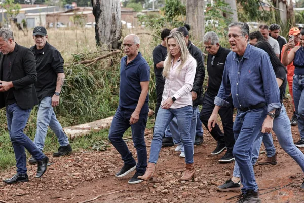 Celina anuncia força-tarefa do GDF para socorrer população do Arapoanga - destaque galeria