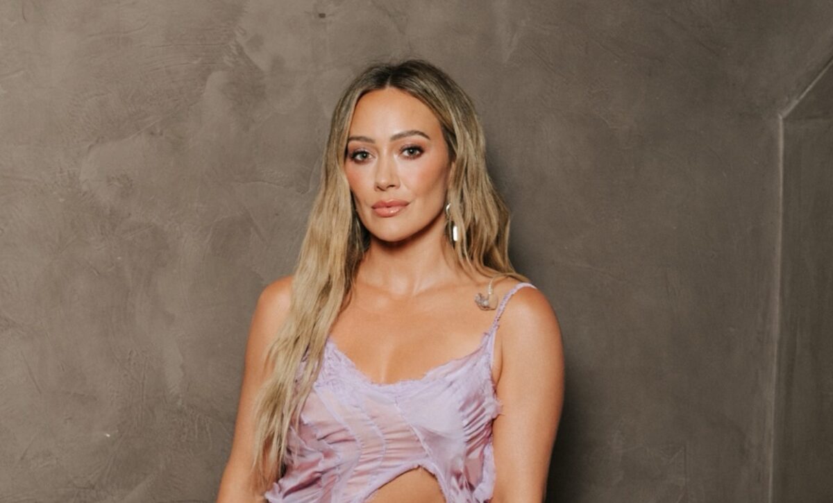 Hilary Duff anuncia show em São Paulo para 2027; saiba data, local e como garantir o seu ingresso