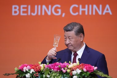 China expulsa do Partido Comunista general e comandante acusados ​​de corrupção