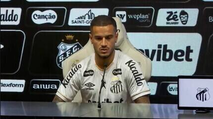 "Ganhava $10 milhões limpos no Catar", diz Coutinho ao falar de relação com o Vasco