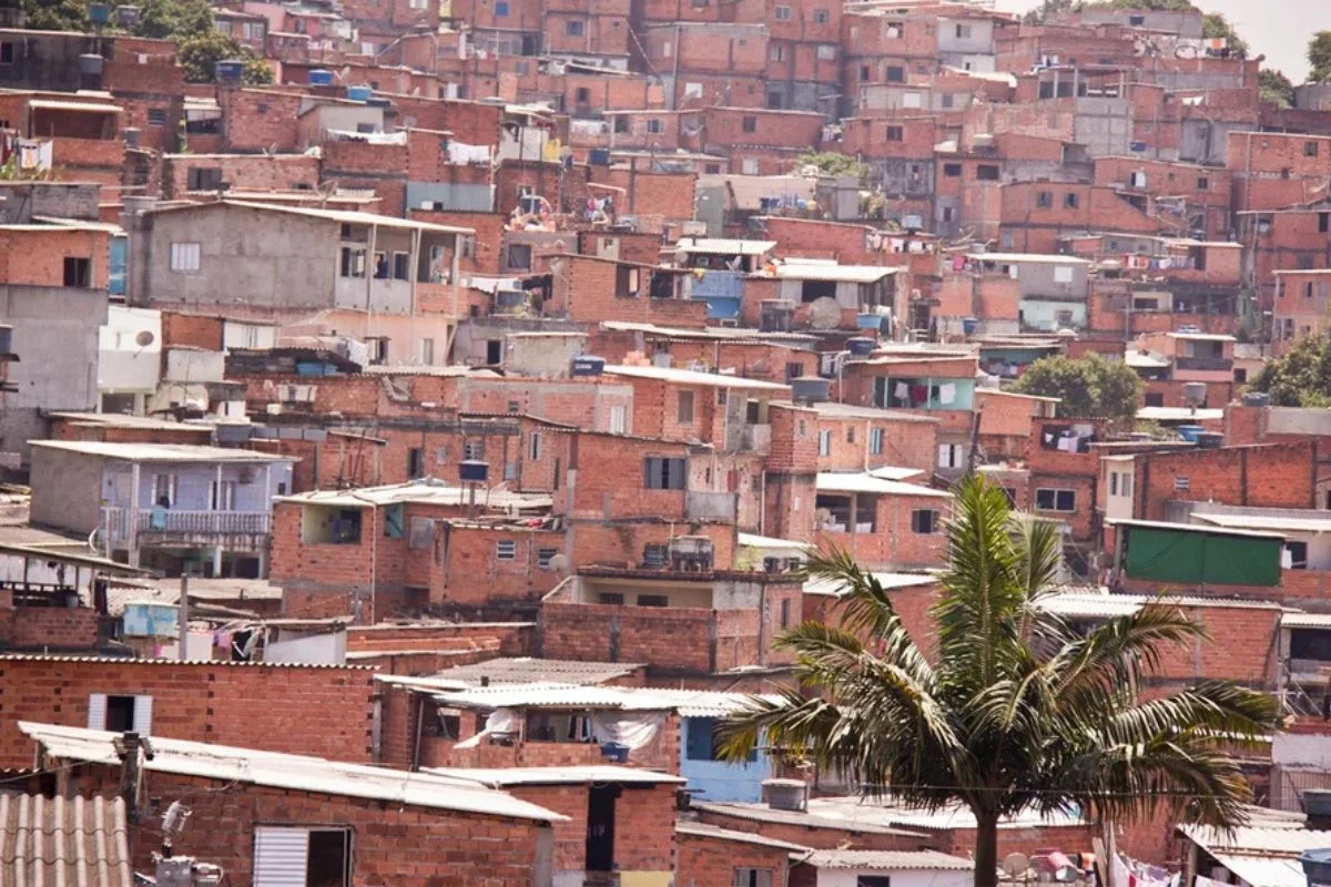 Imagem da matéria: PM cerca Paraisópolis em "maior operação contra o crime organizado"