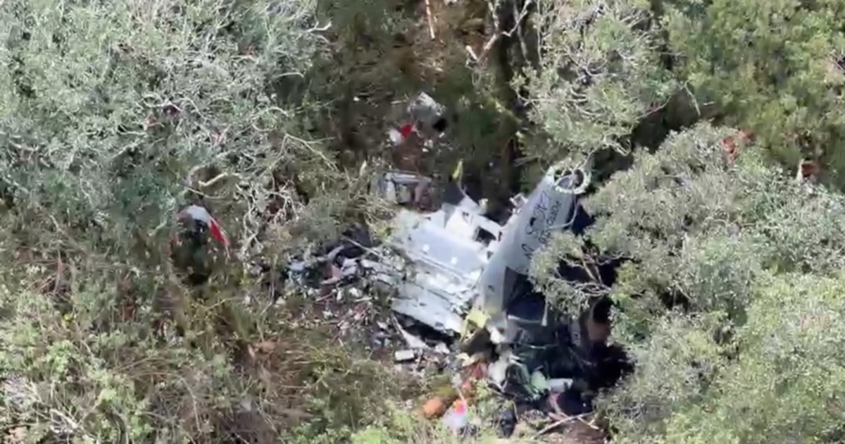 Vídeo mostra local da queda em SC e destroços de helicóptero que levava Rick e mais 4 pessoas