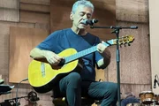 CRM-MG se pronuncia após médico ser acusado de ameaçar Chico Buarque