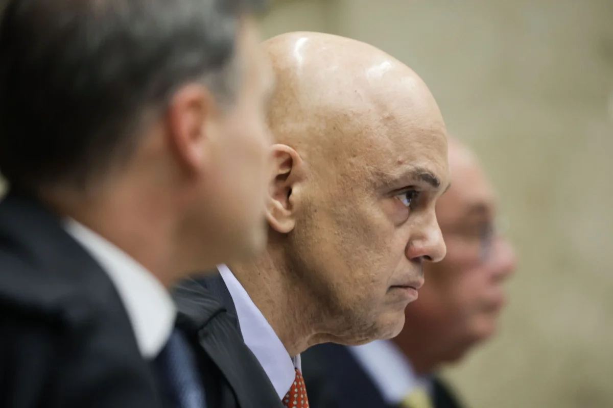 Ministros do Supremo Tribunal Federal STF André Mendonça e Alexandre de Moraes durante sessão da Corte Metropoles