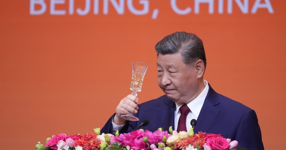 China expulsa do Partido Comunista general e comandante acusados ​​de corrupção