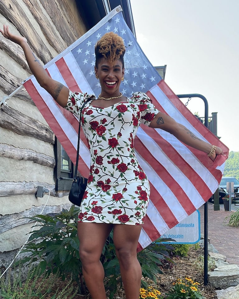 Ex-apresentadora do SBT vira militar nos EUA e revela rotina intensa: ‘Amo ser disciplinada’
