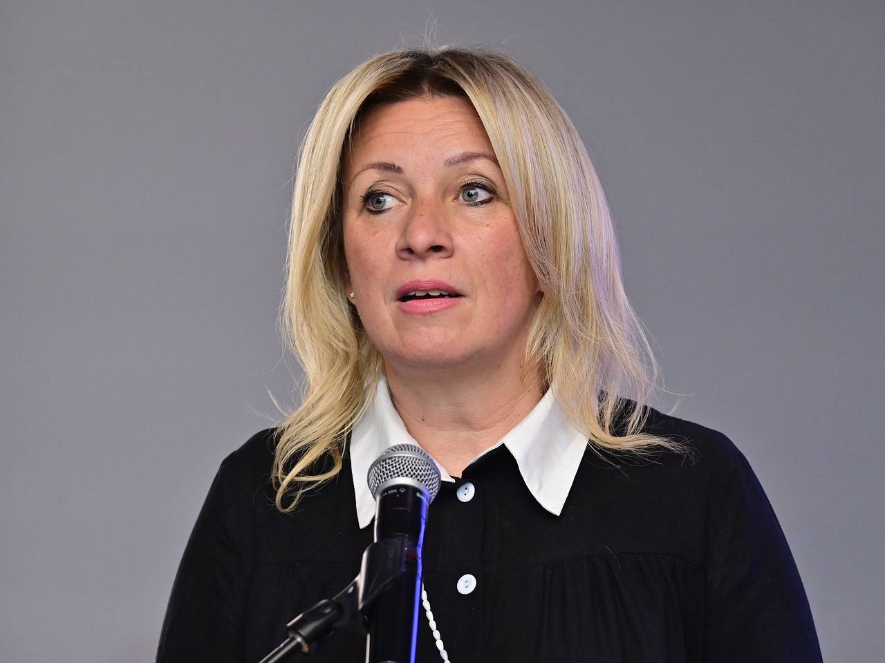 Zakharova afirmou sobre provocações contra as seções eleitorais na Rússia e no exterior.