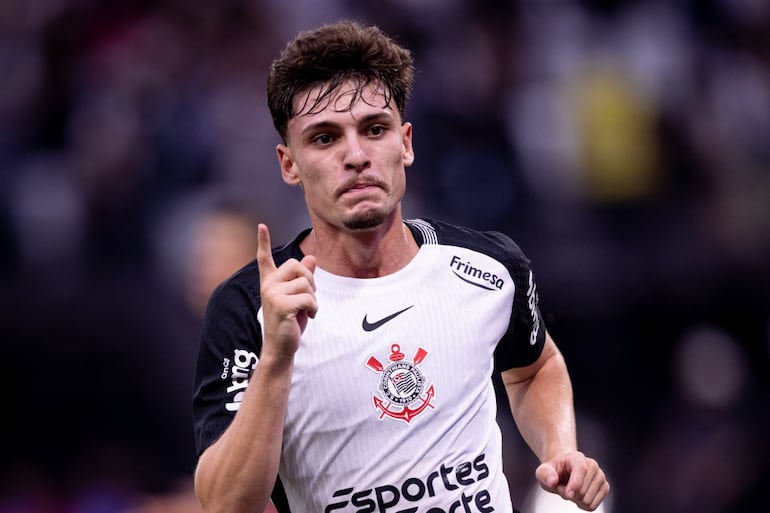 Na nova vida sem Neymar, Ancelotti repete o erro da Copa. Depois do fracasso, insiste em desprezar o meio-campo. Chama Pedro. Bidon e Bontempo as novidades