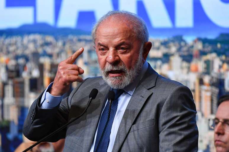 Planos econômicos dos presidenciáveis têm propostas ambiciosas, mas levantam dúvidas sobre execução, dizem especialistas