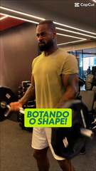 Dedé mostra rotina diária de musculação após carreira