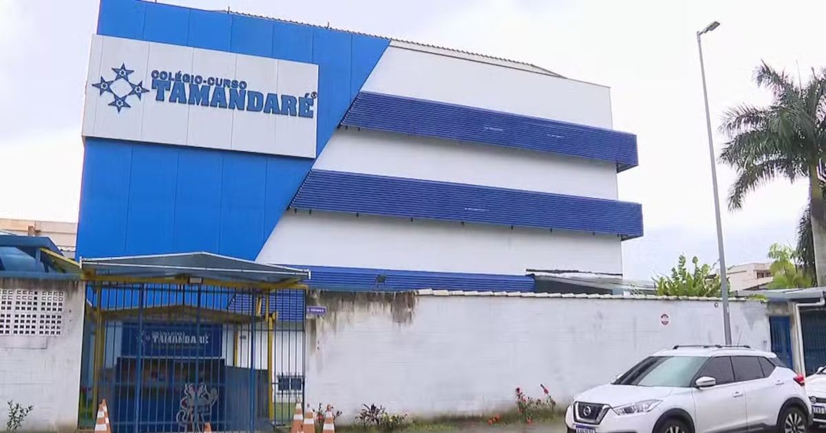 Alunos vão parar no hospital após compartilharem agulhas em feira de ciências de colégio no Rio