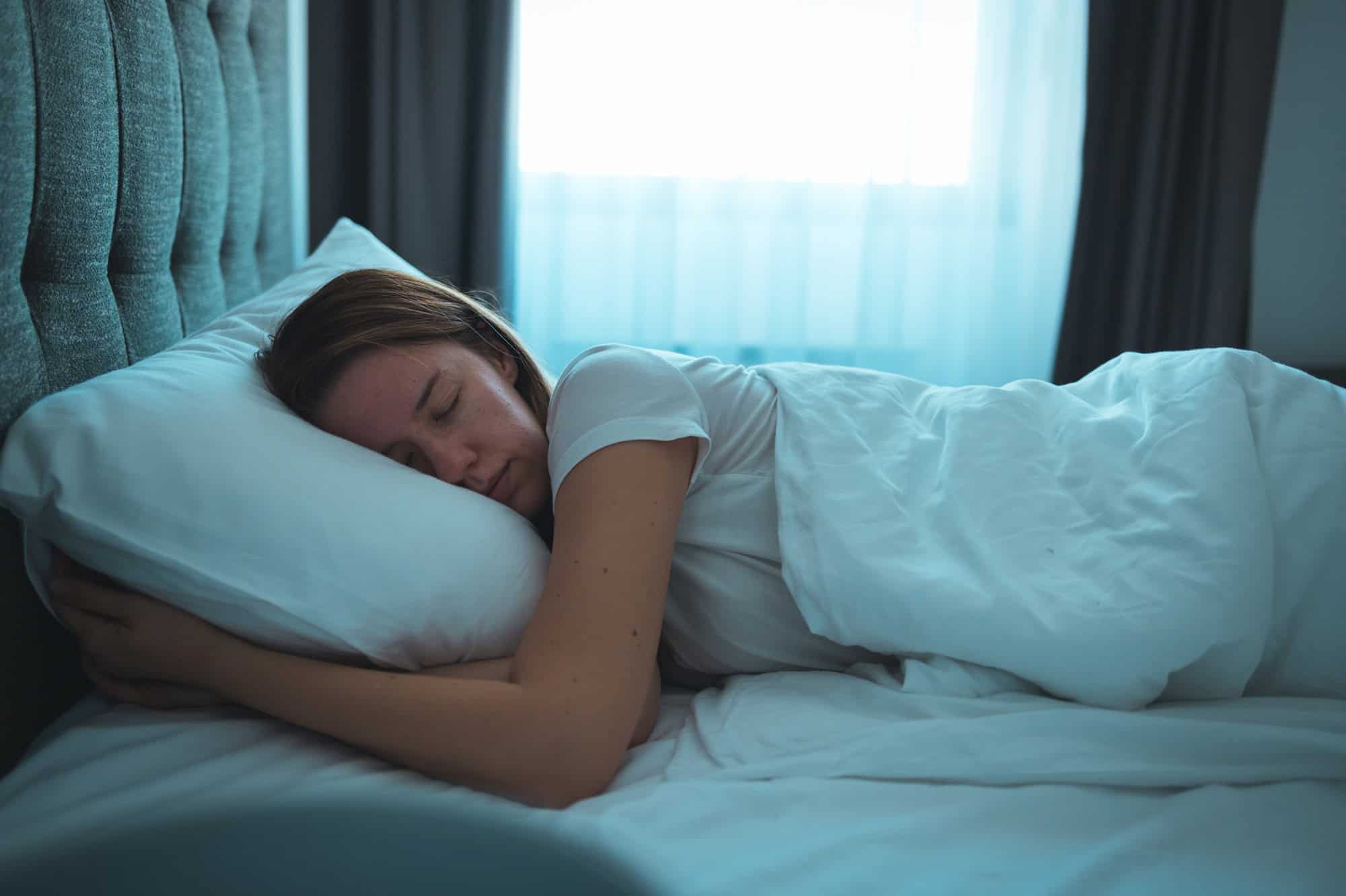 Imagem da matéria: Dormir mal afeta a expectativa de vida? Estudo revela possível relação entre sono e longevidade