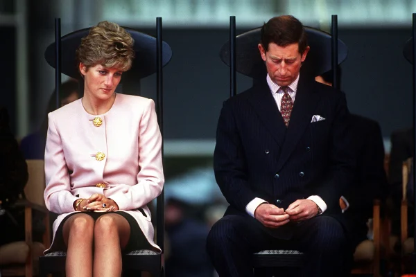 Confira 4 acusações do irmão da princesa Diana ao rei Charles em livro