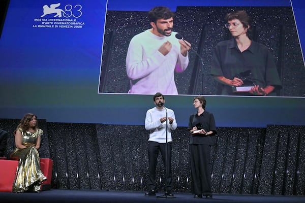 Naza venceu o prêmio especial do júri no Festival de Cinema de Veneza, enquanto Kaouther Ben Hania elogia o documentário sobre Gaza