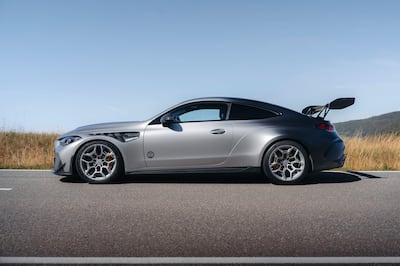 O novo Mercedes-AMG CLE 646 Spezialanfertigung é um monstro focado em pista de 475 kW