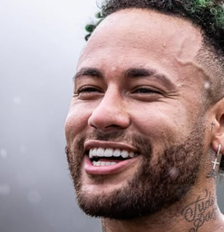Foto: Neymar de cabelo verde ( Raul Barreta/Santos FC) / Gávea News