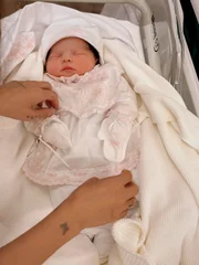 Marie Vitória, filha de Simone Poncio