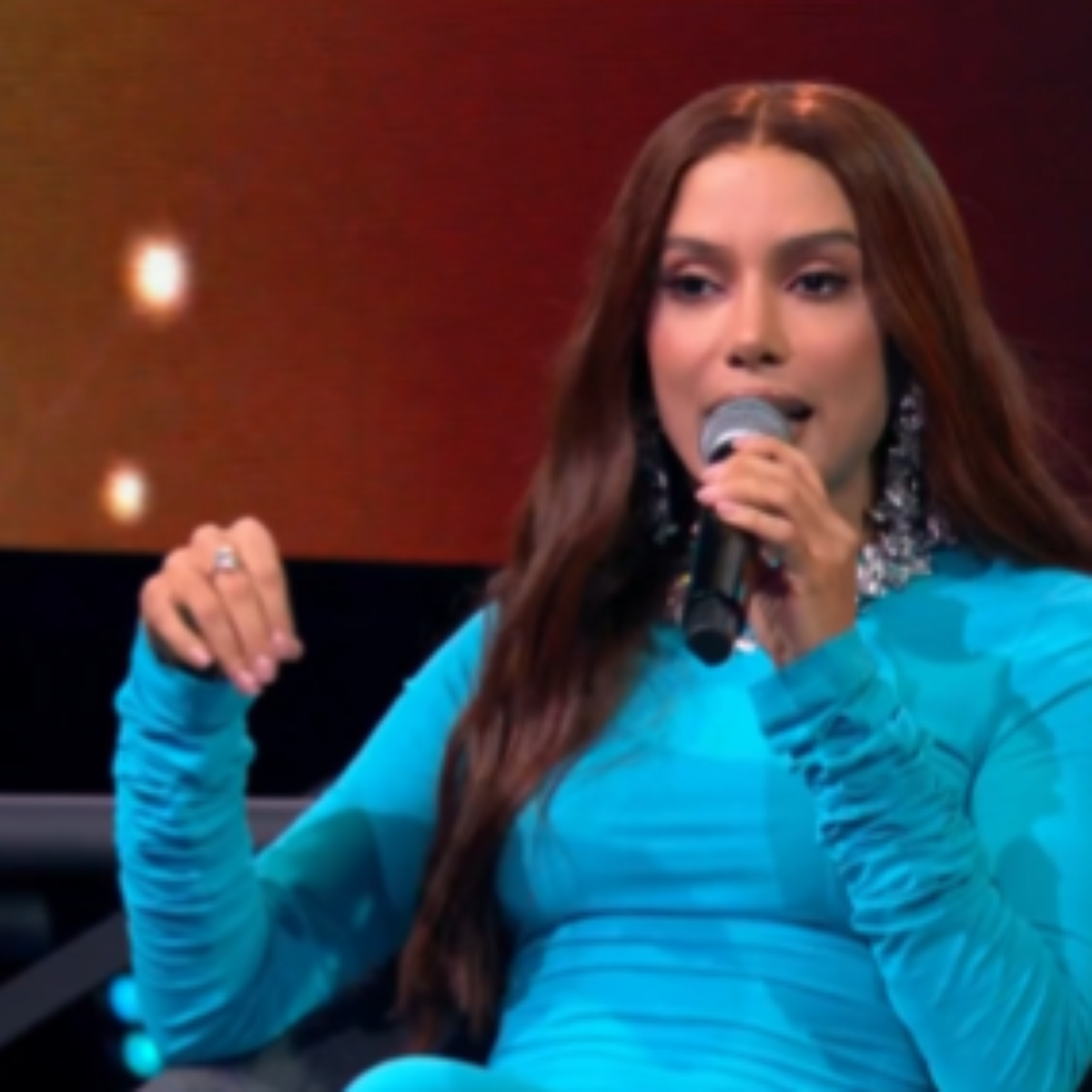 Anitta critica improviso em apresentação de participantes do Estrelas da Casa: 'Maluquice'