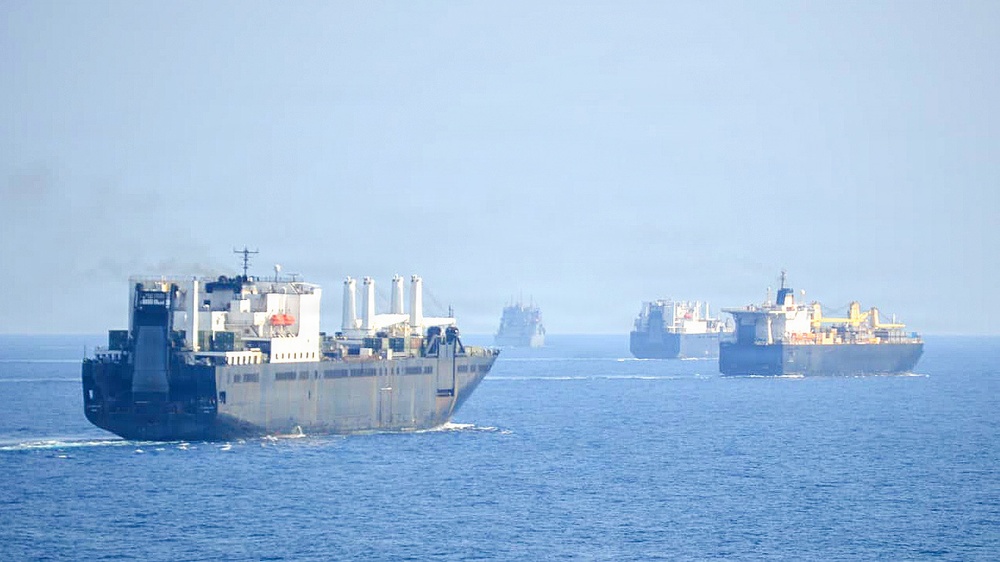 Imagem relacionada à notícia: Esquadrão de Navios Marítimos Pré- Posicionamento 3 Navios conduzem o grupo de vela