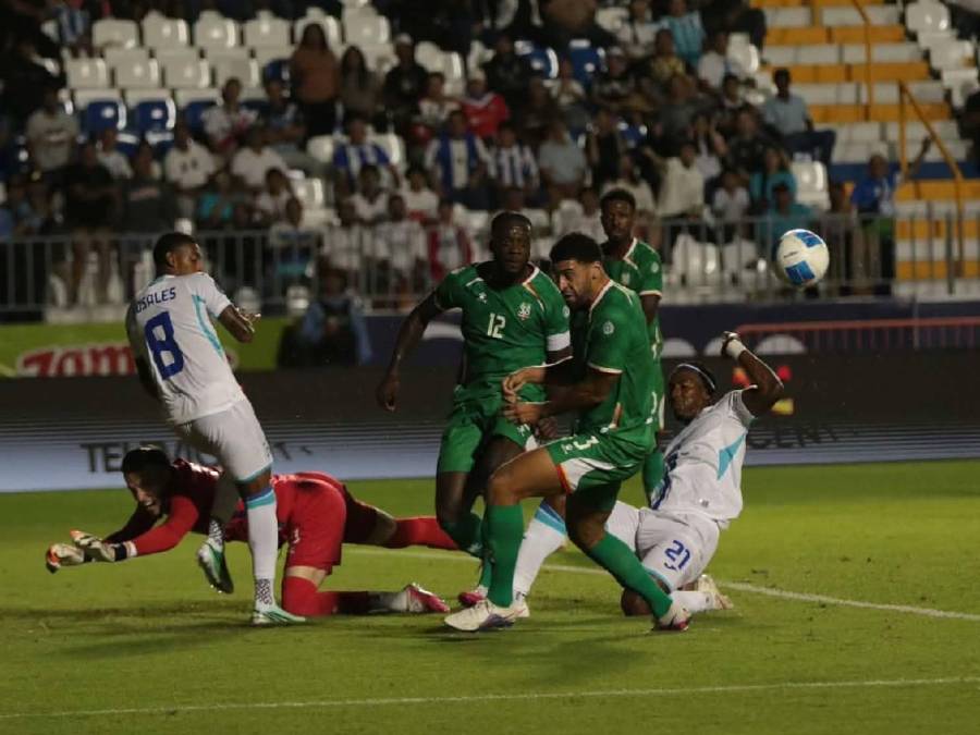 Cansaço, apontam dois e uma preocupação após a dolorosa derrota de Honduras contra Suriname.