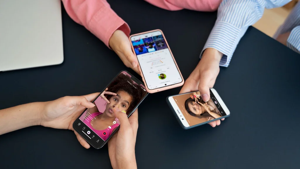Farsa: processo revela que TikTok deu ferramenta de segurança falsa para jovens usuários