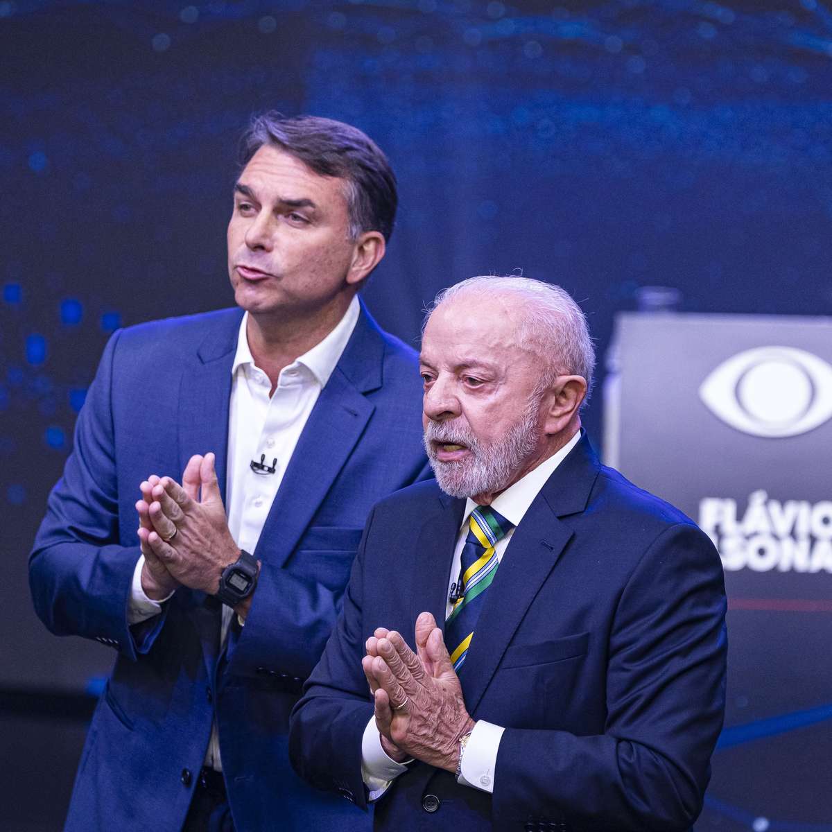 Lula desafia Flávio Bolsonaro a abrir conta bancária: 'Para que o povo saiba quem é ladrão'