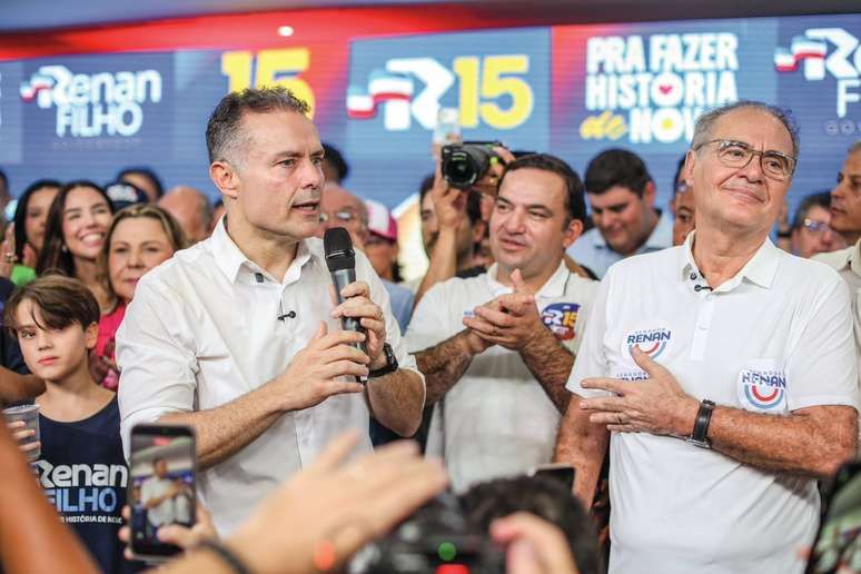 Ciro Gomes, ACM e João Campos saem das urnas enfraquecidos, figurões do Centrão amargam derrota e PT mantém hegemonia no NE