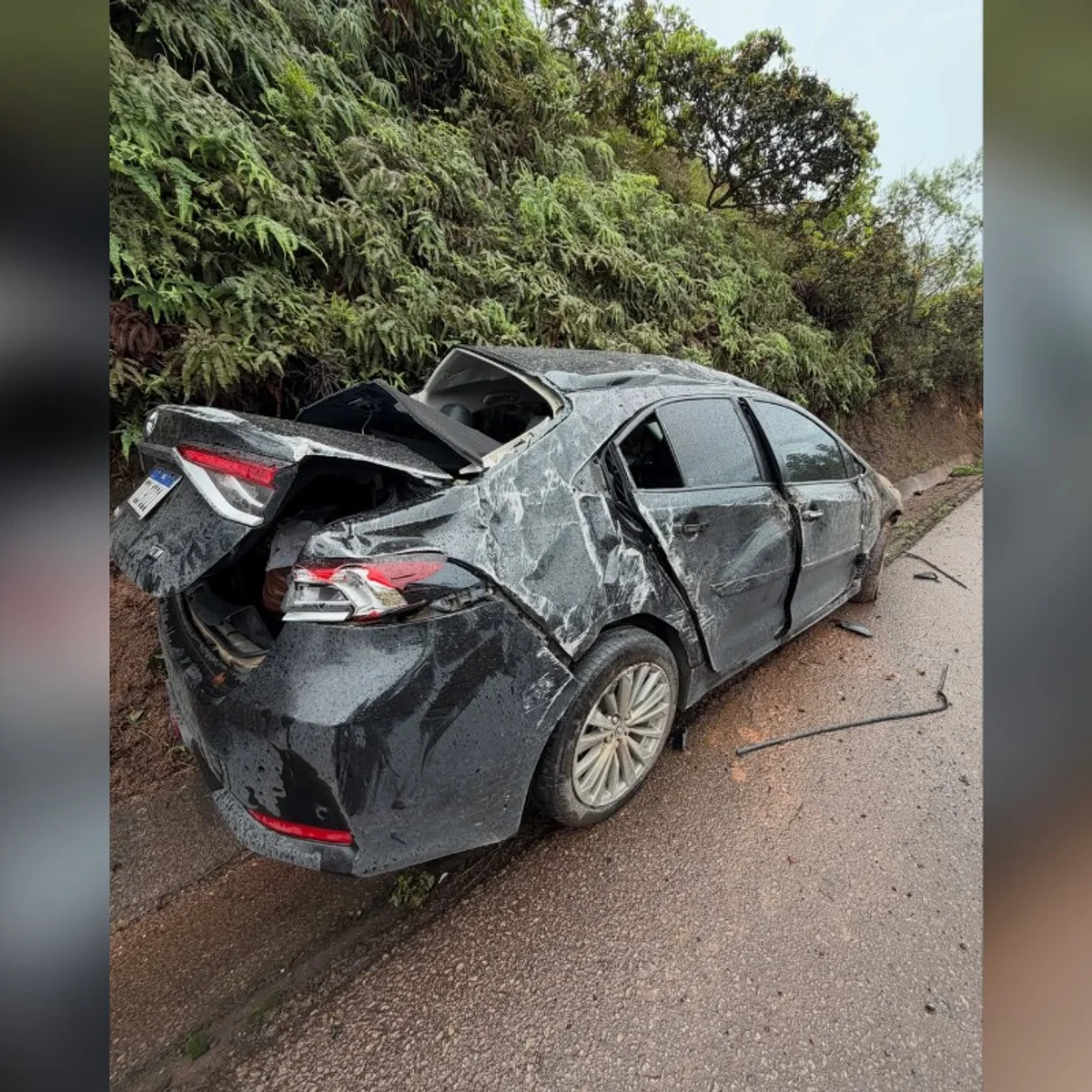 Pedro Rousseff e assessor ficam feridos em acidente em MG: "Muita chuva"