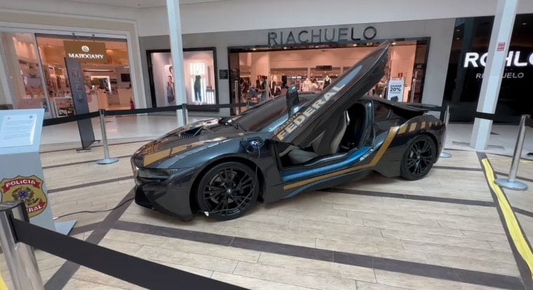 Polícia reforça frota com Porsche, Camaro, BMW e até Lamborghini tomados de traficantes e facções