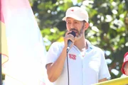 Imagem da matéria: Panfleto distribuído em ato de Grass tem número errado de Celina