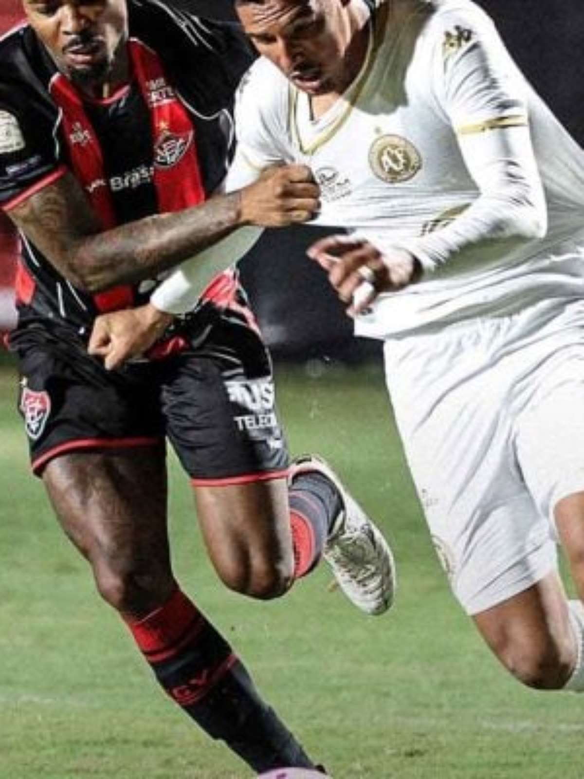 Erick e Matheuzinho comandam goleada do Vitória sobre a Chapecoense