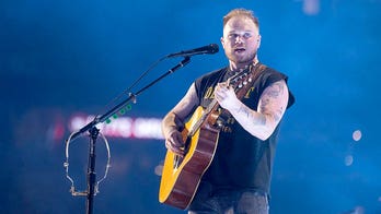 Zach Bryan sparks debate after wearing 'Free Palestine' shirt at venue that barred Macklemore