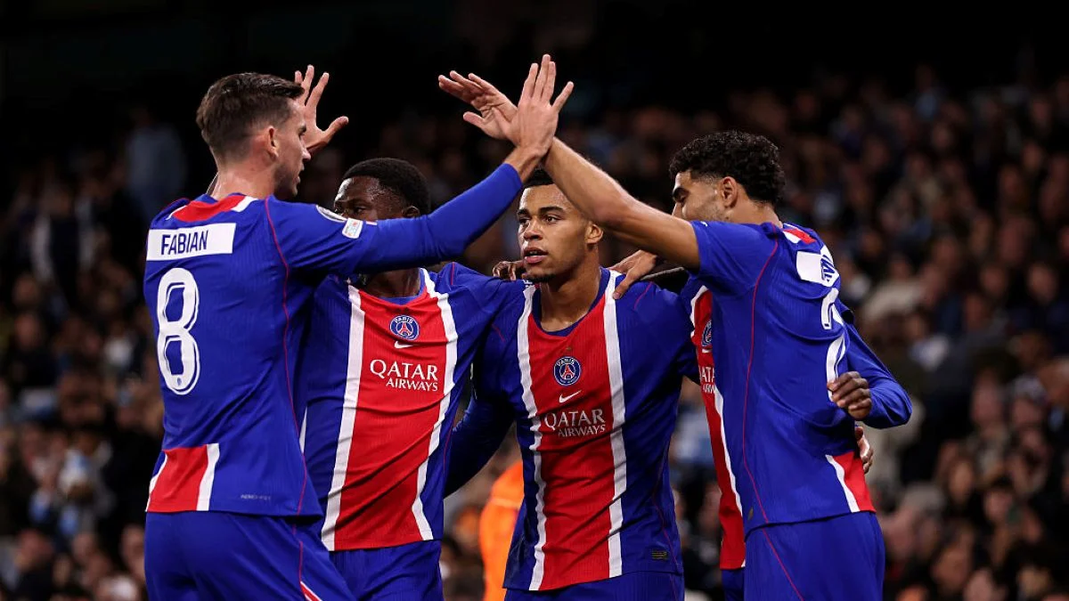Champions League: PSG goleia o Manchester City e assume a liderança