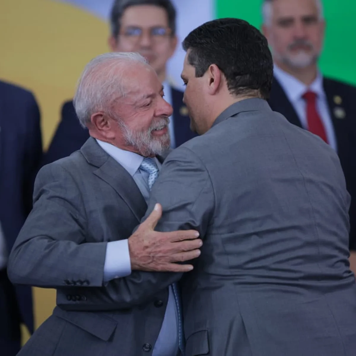 Fim da 6x1 tem semana decisiva com luz verde de Alcolumbre e pressa de Lula