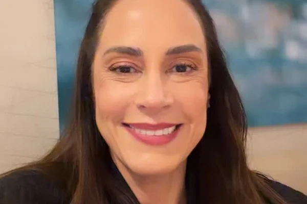 Após perder eleições, Silvia Abravanel defende uso da imagem de Silvio