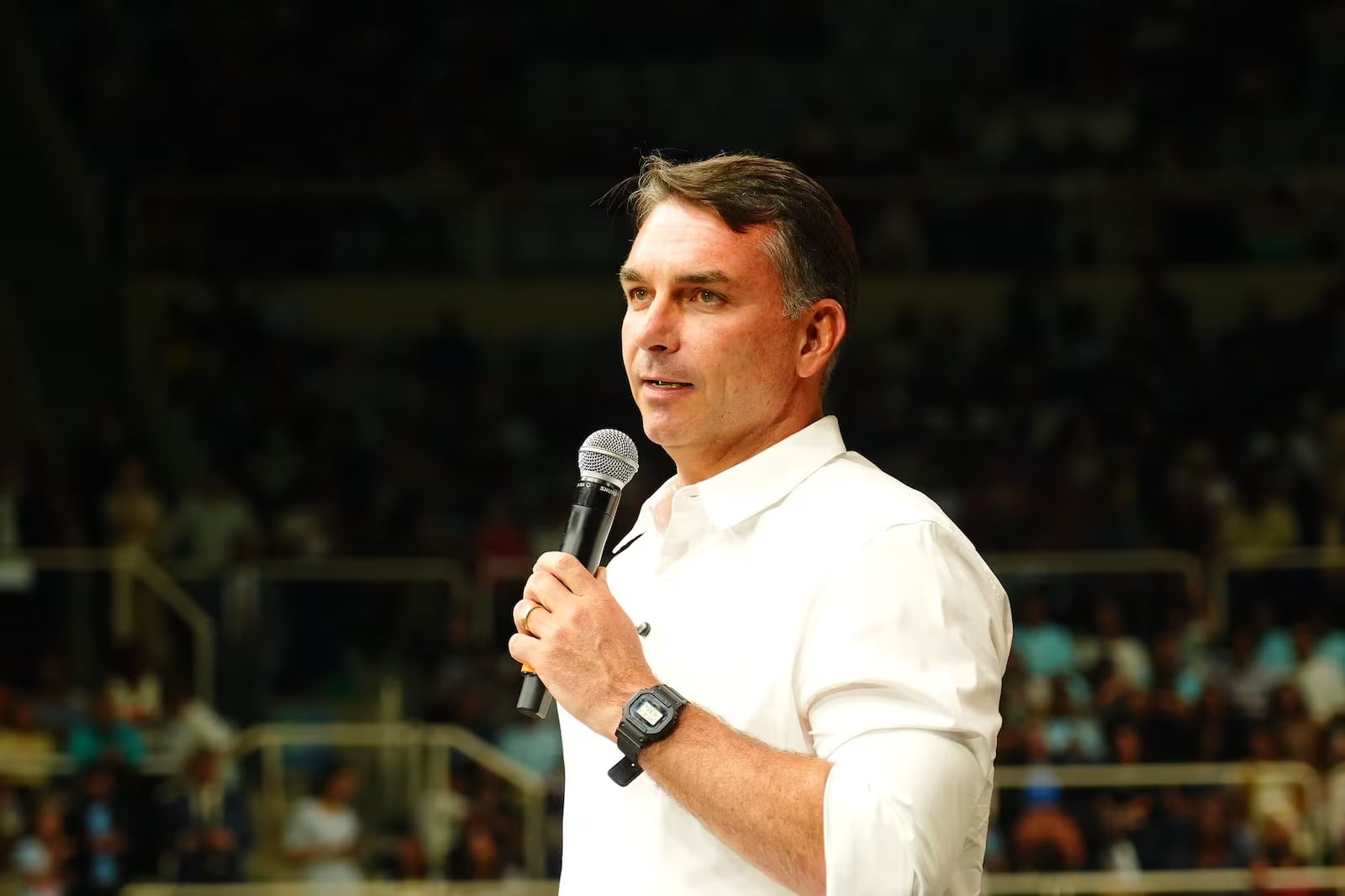 Flávio Bolsonaro (PL) evitou dizer se daria cargo ao pai em eventual governo Charles Vieira/Campanha Flávio Bolsonaro - 10.10.2026