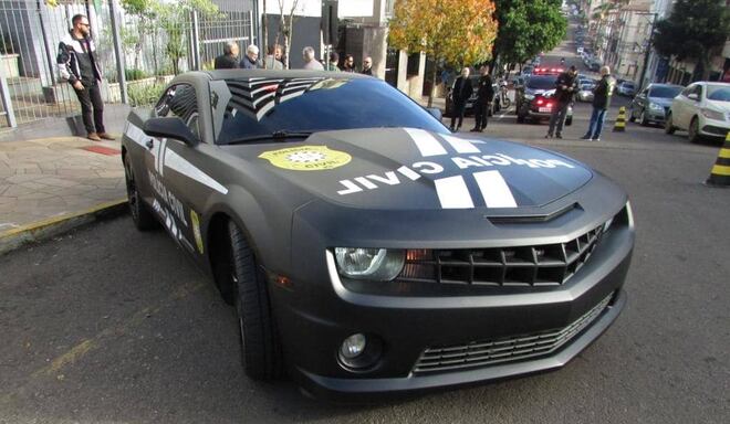 Polícia reforça frota com Porsche, Camaro, BMW e até Lamborghini tomados de traficantes e facções