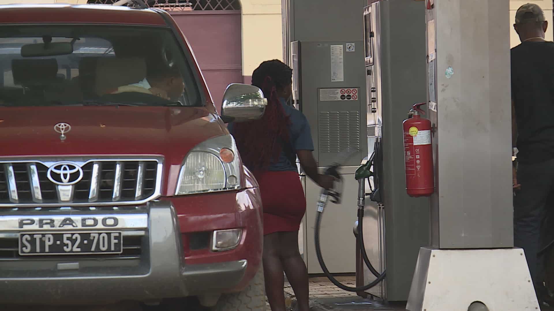 Rotura da gasolina e do petróleo para cozinha agudiza a crise energética no país