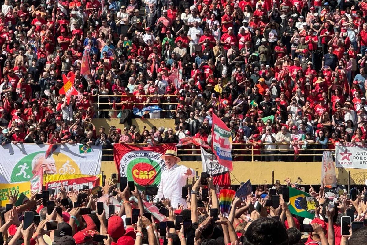 Lula no primeiro ato da campanha em São Bernardo do Campo - Metrópoles