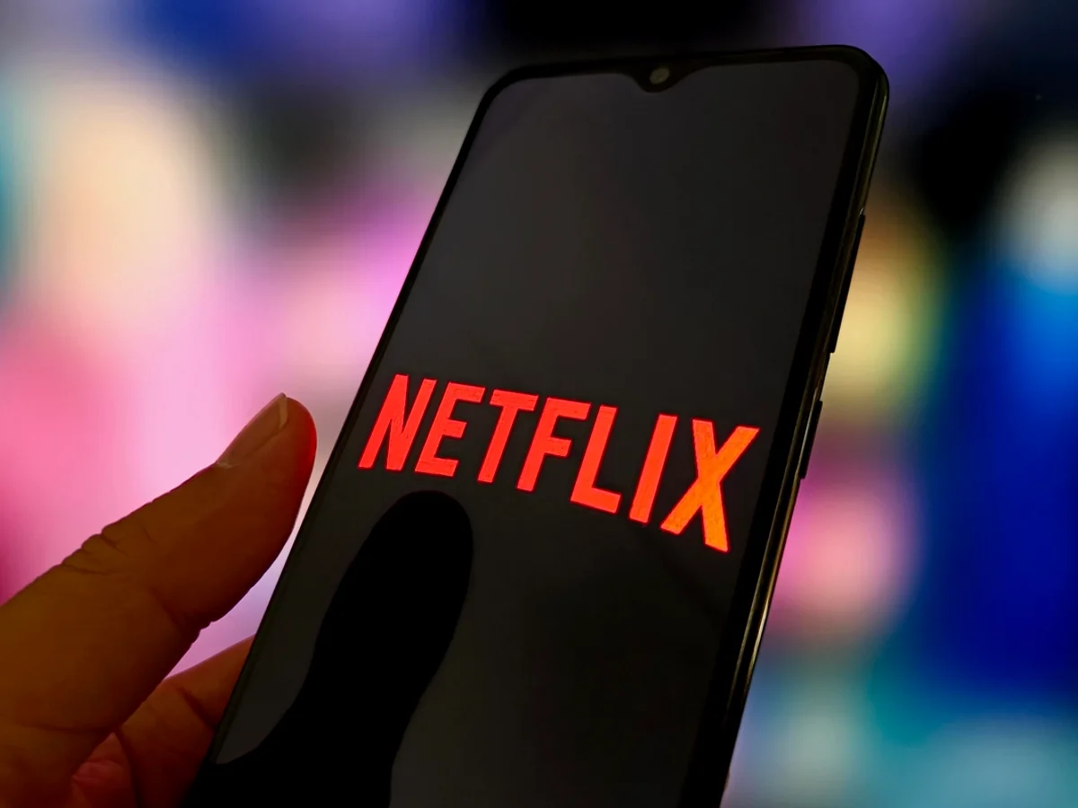 Netflix planeja demitir mais de 800 funcionários nos próximos dias