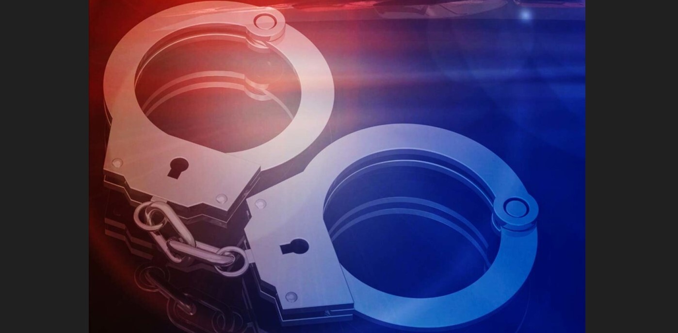 Três pessoas foram processadas após busca em Bexon revelar arma de fogo, munição e resina de cannabis