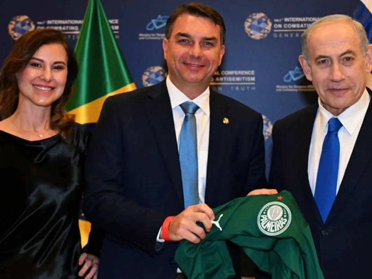 Netanyahu liga para Flávio Bolsonaro e o convida para visitar Israel
