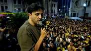 Renan Santos encerra campanha com ataques a Lula e Flávio em ato em SP: 'Nossa candidatura é soberanista'