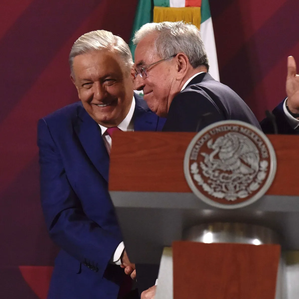 "Pruebas hechizas": AMLO descalifica el caso de EU contra Rocha Moya sin mencionar su regreso fallido
