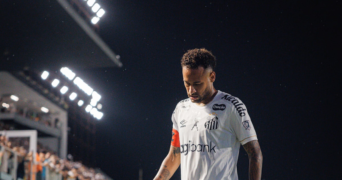 Neymar é denunciado pelo STJD por expulsão pela ‘Lei Vini Jr.’ em Santos x Bahia