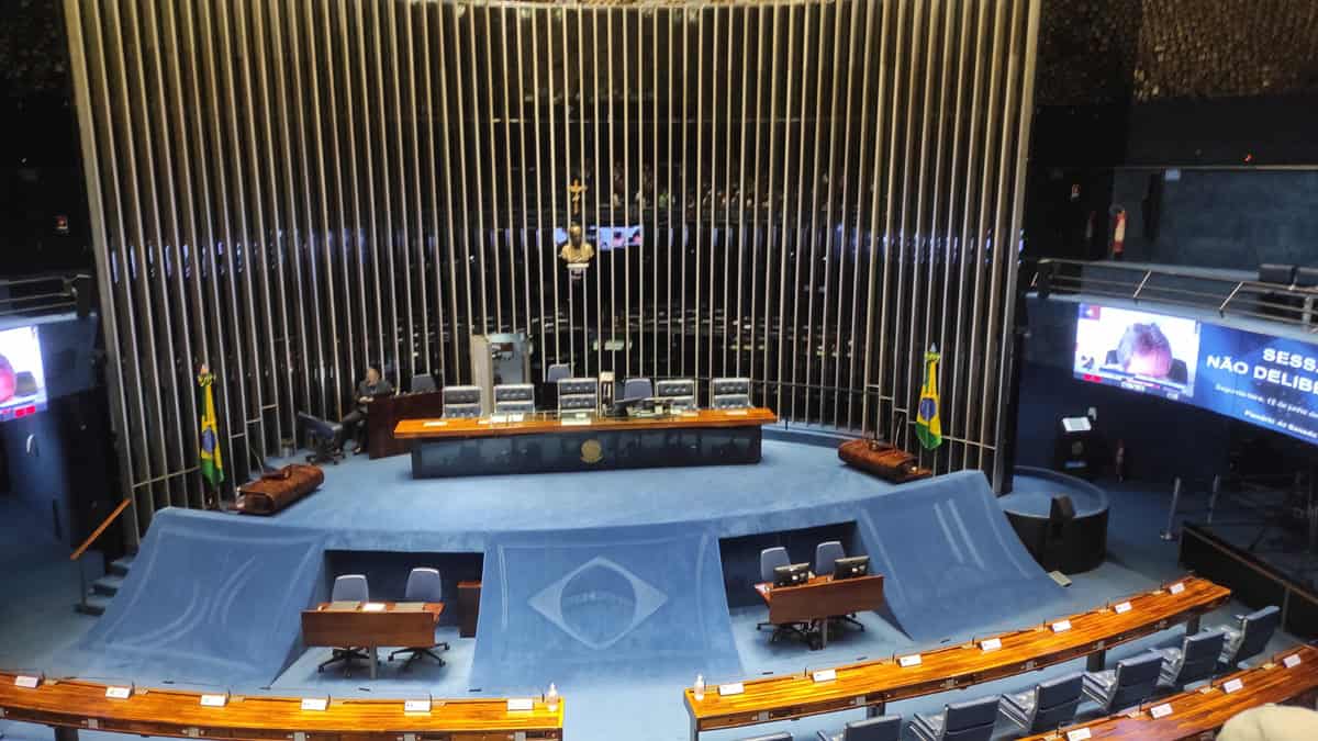Escala 6×1: veja onde assistir à votação no Senado ao vivo hoje