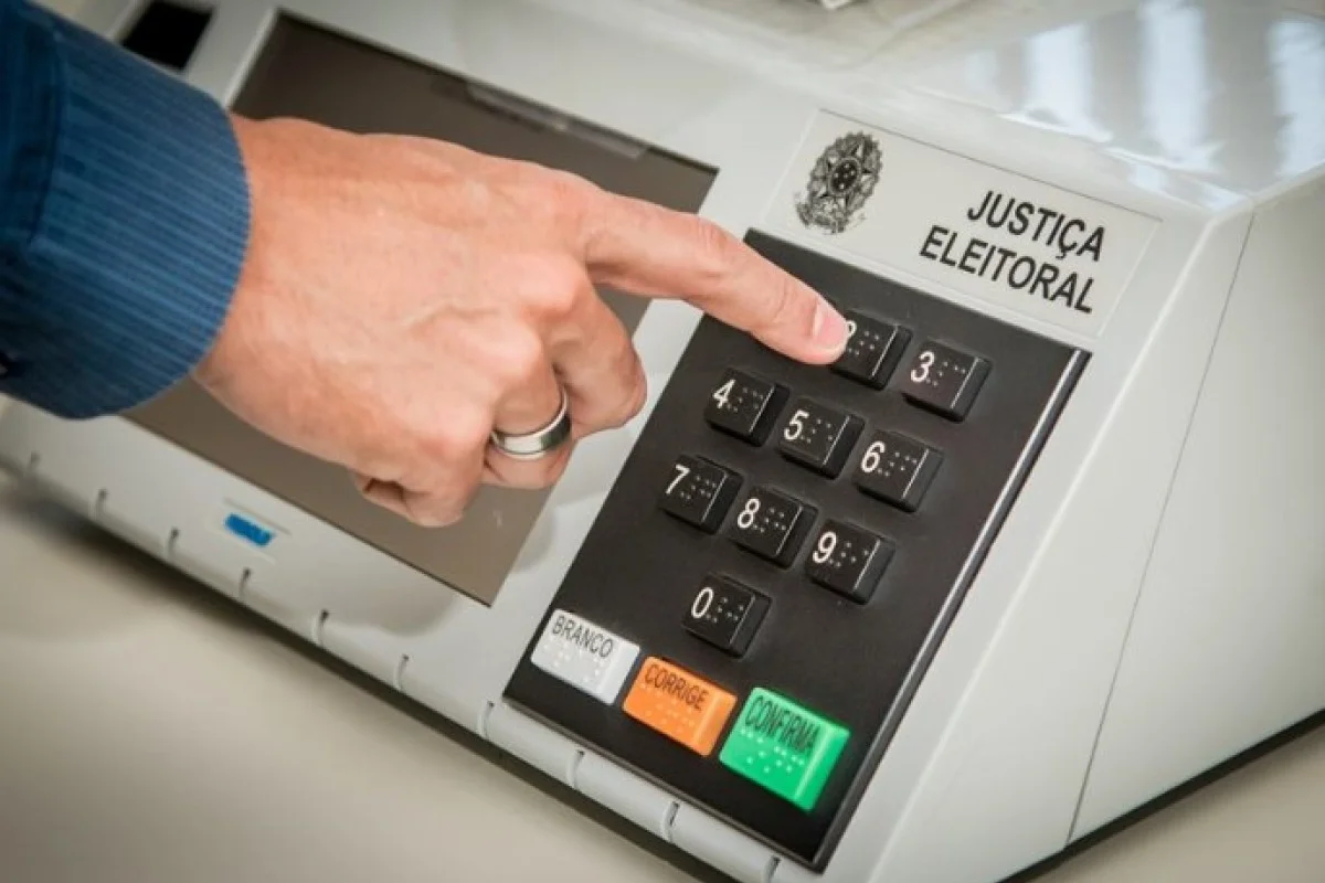 PL e aliados elegem 10 governadores; nove perdem e seis vão ao 2º turno