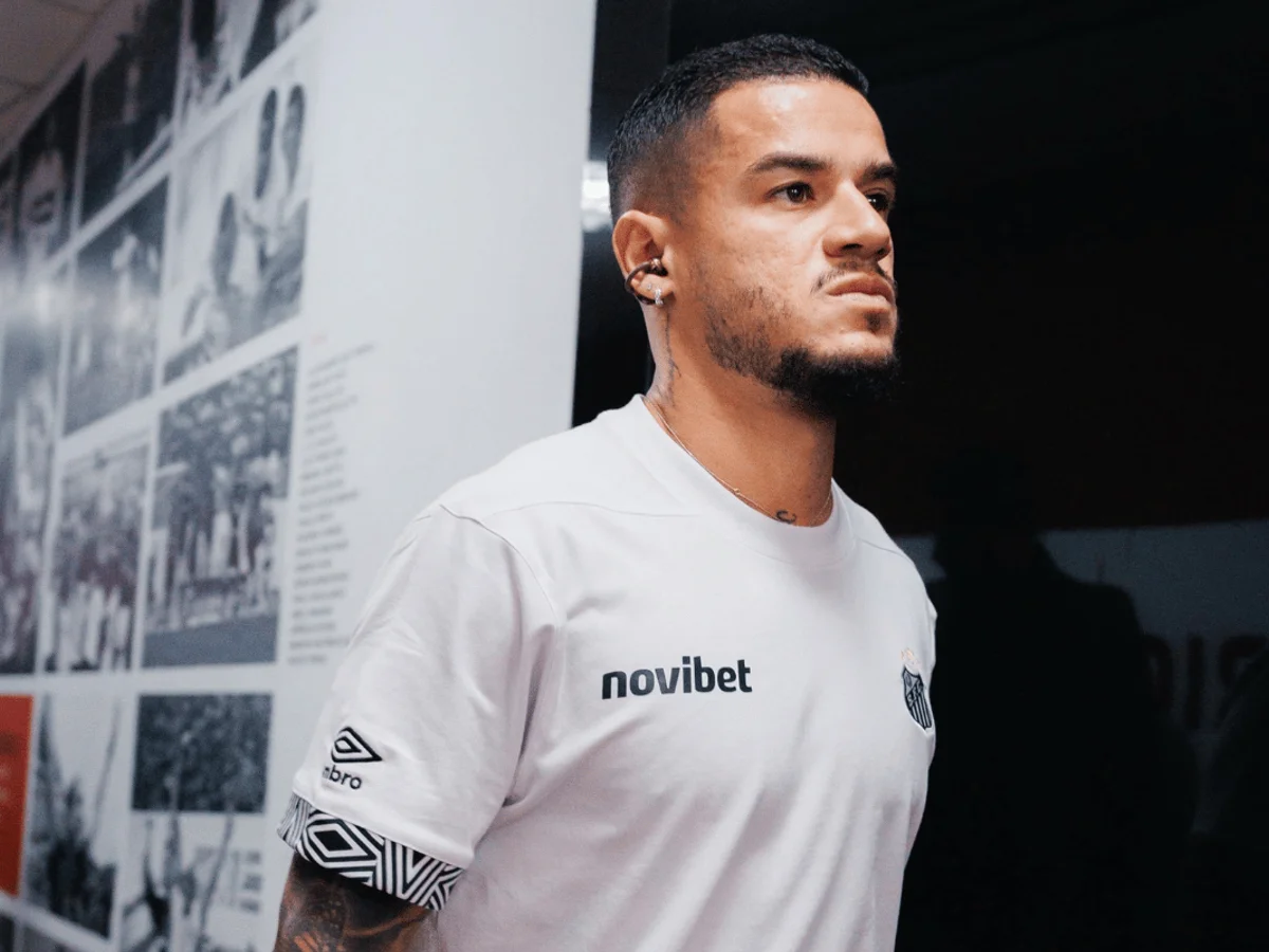 Philippe Coutinho entra no intervalo e estreia oficialmente pelo Santos