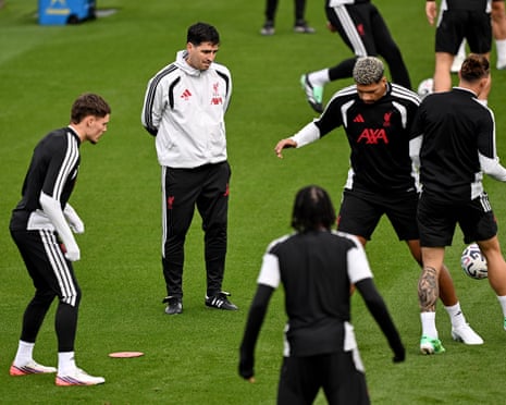 Liverpool head coach Andoni Iraola during training