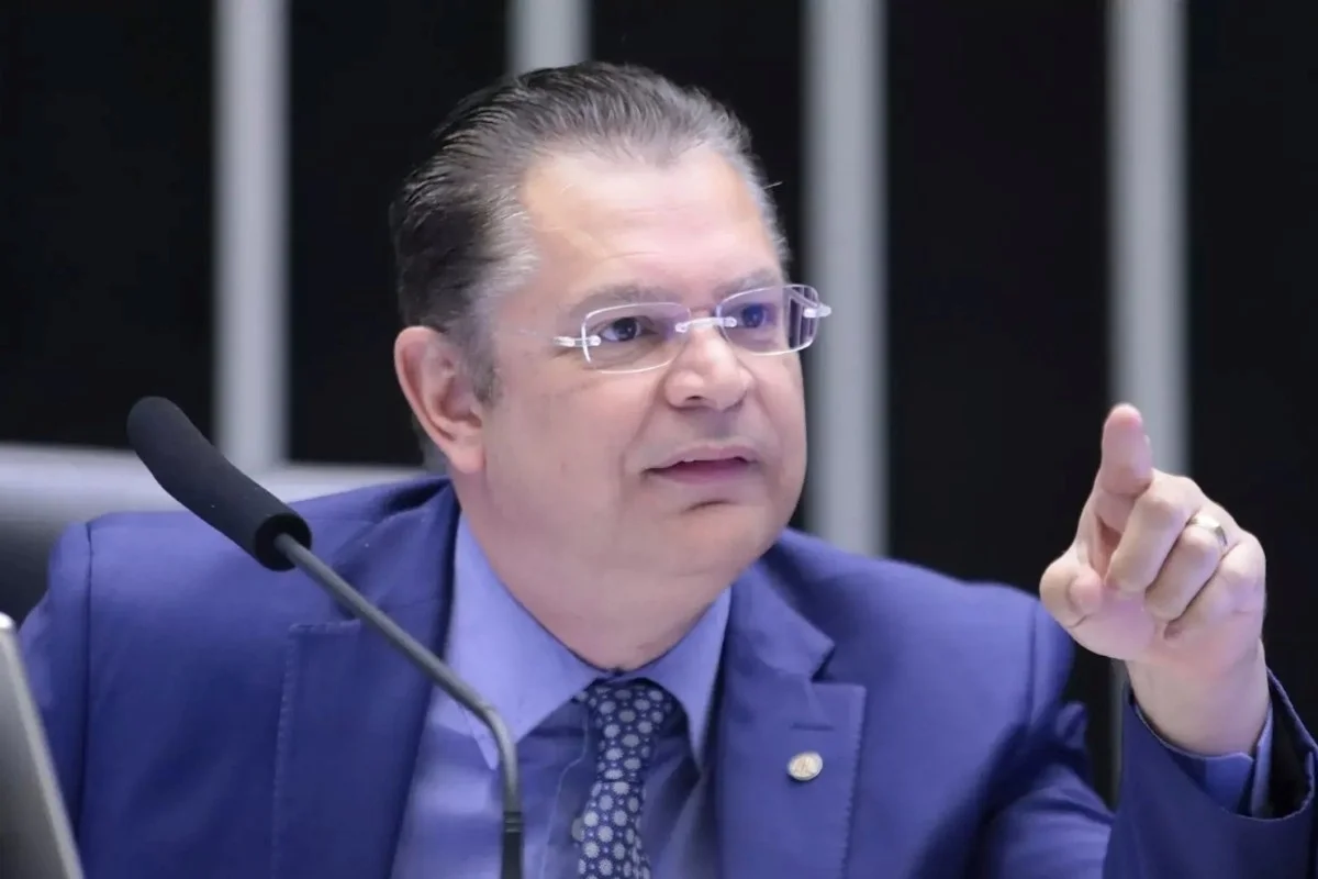Imagem da matéria: Com bancada recorde, líder do PL mira presidência da Câmara em 2027